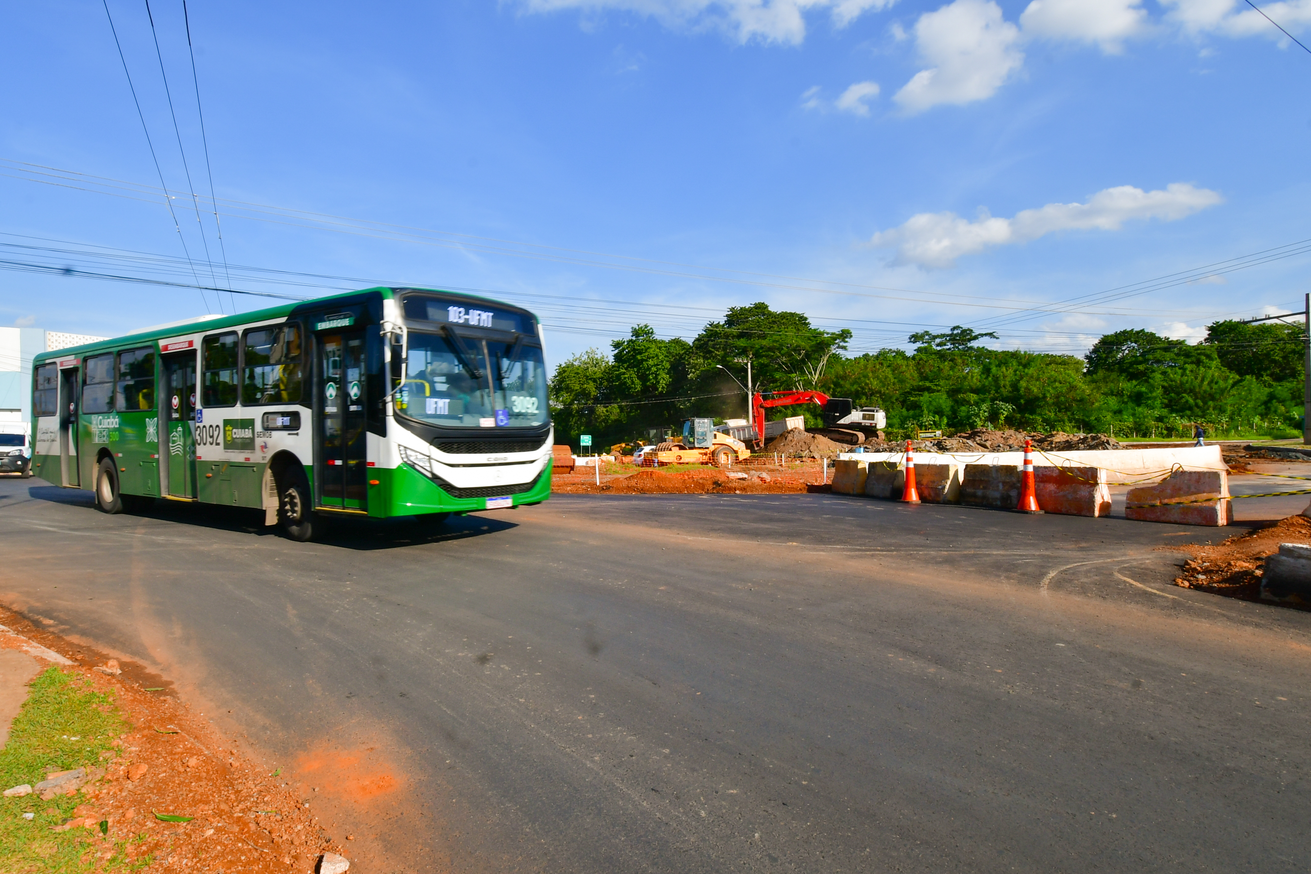 Cuiabá alerta: rotatória que dá acesso a Barão de Melgaço é bloqueada 