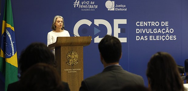 Cármen Lúcia diz que desinformação nas eleições é cabresto digital