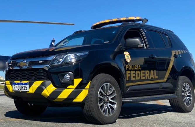 PF cumpre mandato em seis cidades do Paraná e em Lucas do Rio Verde; foco são defensivos agrícolas