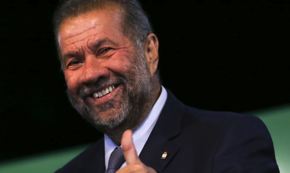 Por ordens de Lupi, PDT expulsa 50 infiltrados de extrema-direira