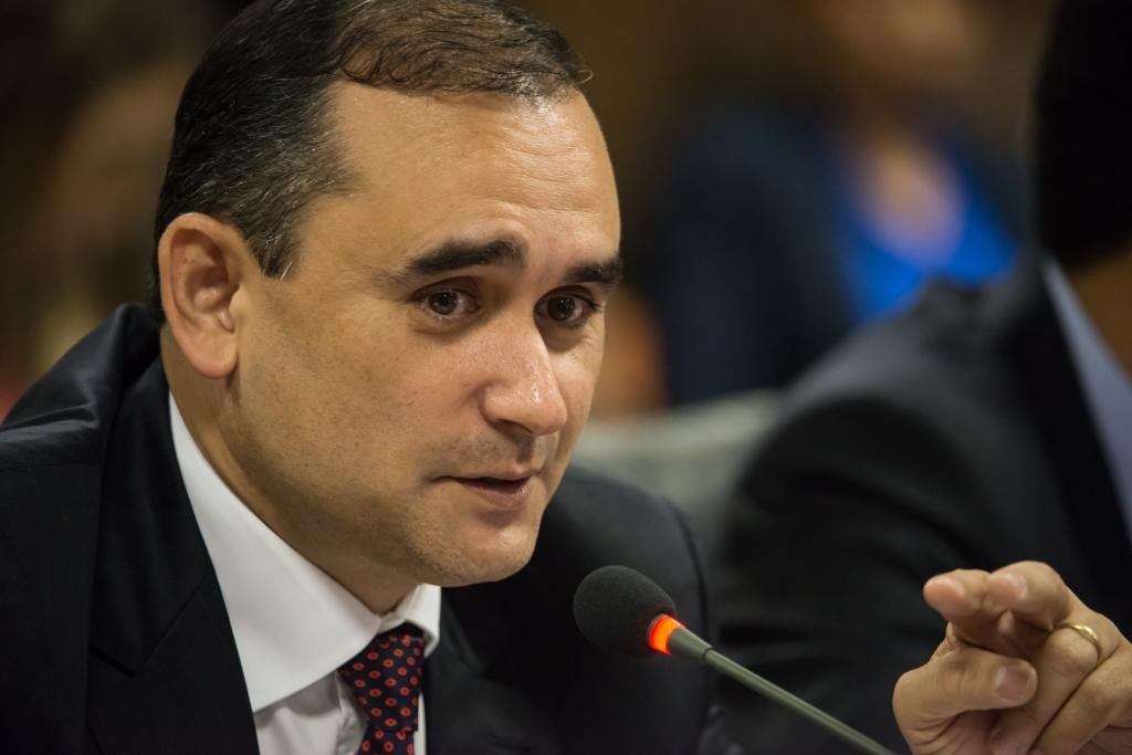 Cessão de servidores gera prejuízo de R$ 5,2 mi ao Estado, diz auditoria