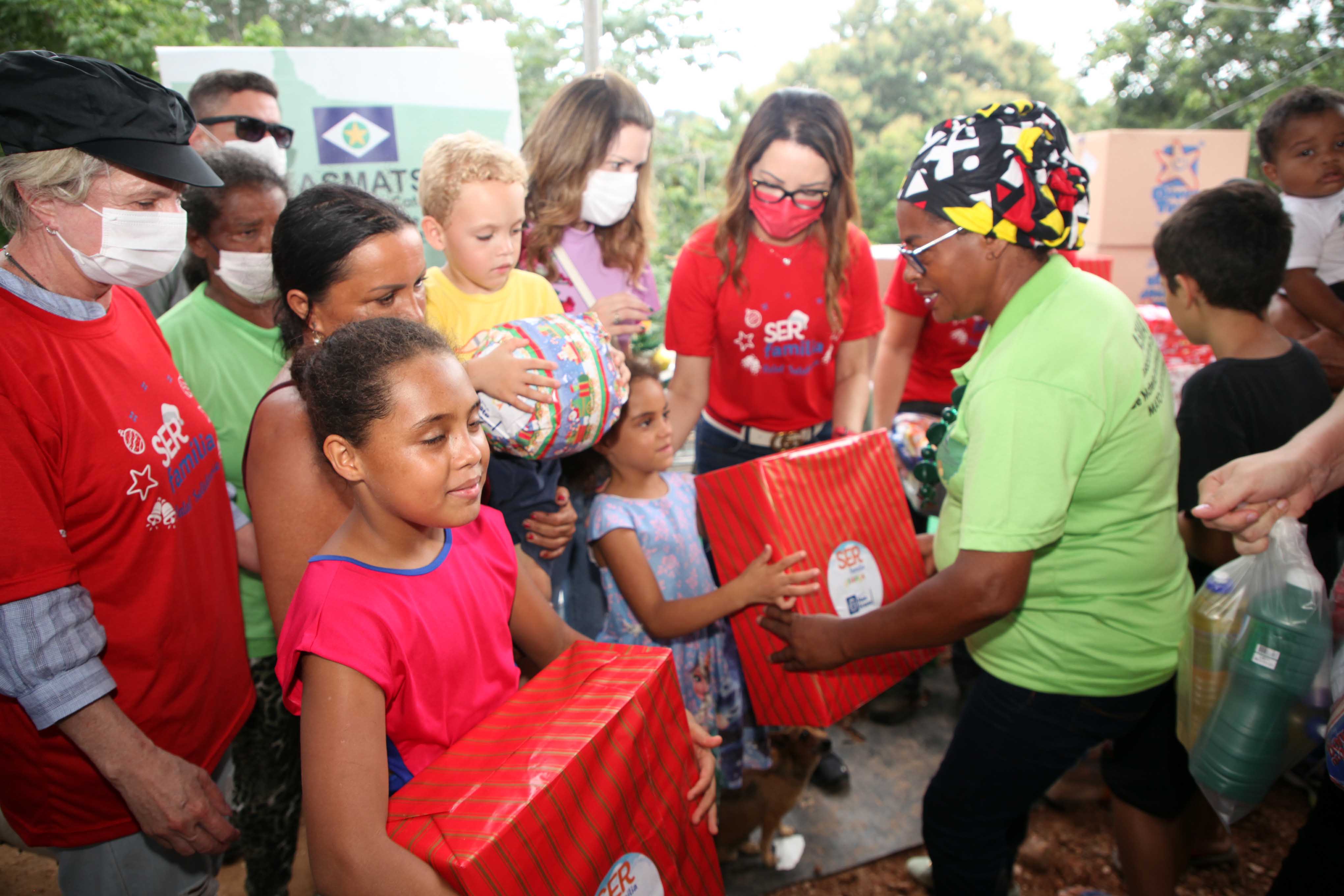 Estado e prefeitura de Várzea Grande: parceria no Natal social 