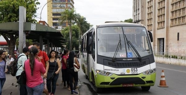 Transporte alternativo busca Justiça para reverter extinção de micro-ônibus