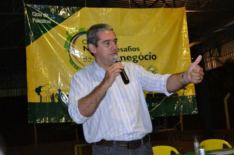 Rui Prado rebate Fávaro e diz que "papel de vice é de ajudar o Governo" 