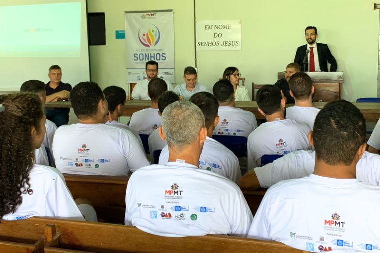 MPE inicia projeto de reinserção social de presos 