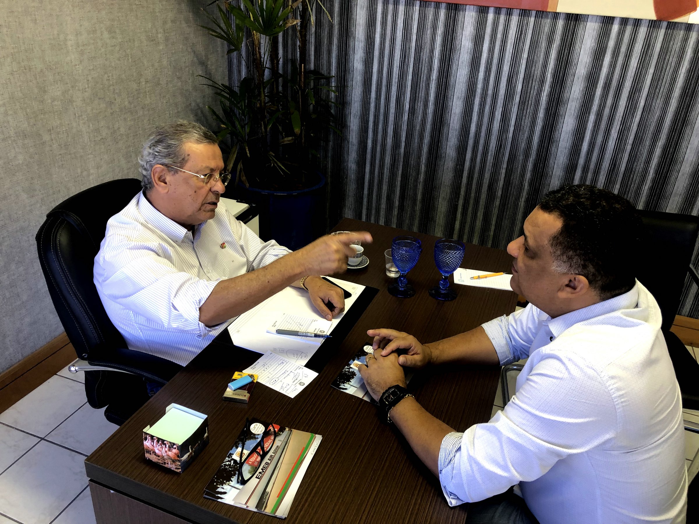 Senador e secretário discutem estratégia para distribuir R$ 2,2 bi à Agricultura Familiar