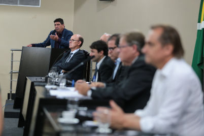 A Santa Casa não pode mais viver de migalhas e com o pires na mão, dispara deputado