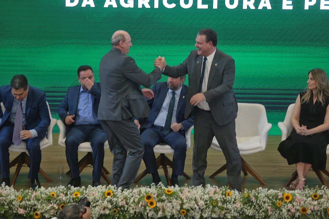 Neri Geller: Fávaro deve defender políticas para pequeno e médio produtor
