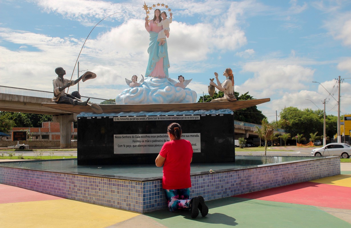 PRAÇA NOSSA SENHORA DA GUIA - PONTO DE ORAÇÃO