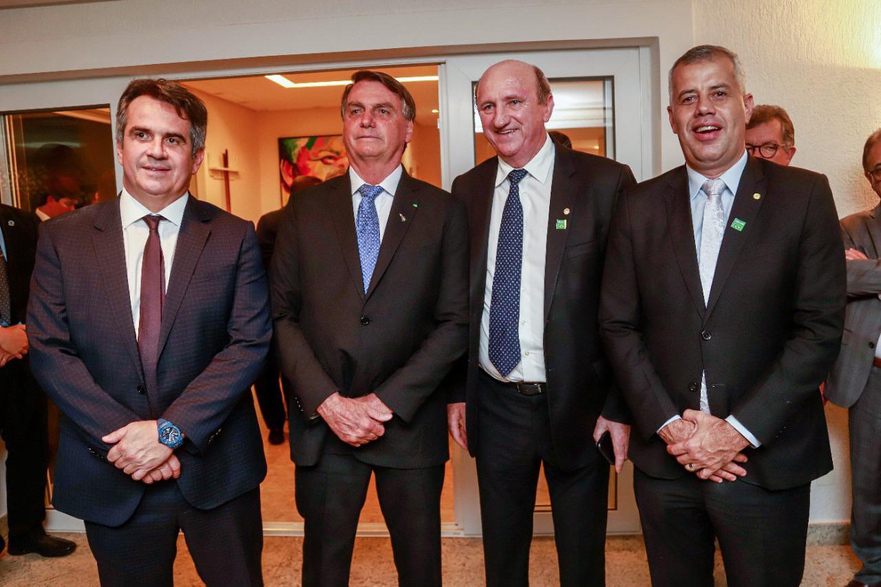 Após encontro, Geller aponta neutralidade de Bolsonaro sobre corrida ao Senado 