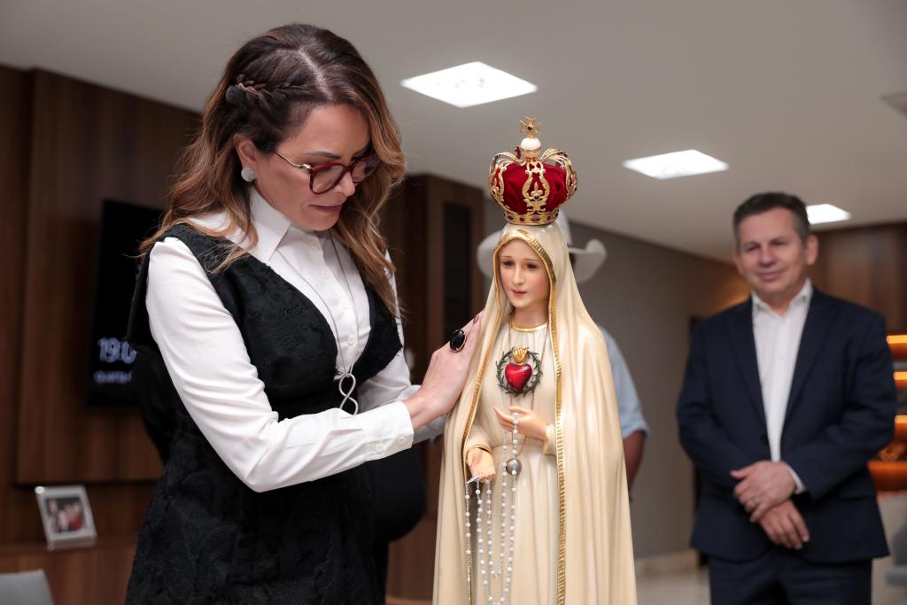 PRIMEIRA-DAMA DE MT - CAMINHADA EM DEFESA DA VIDA