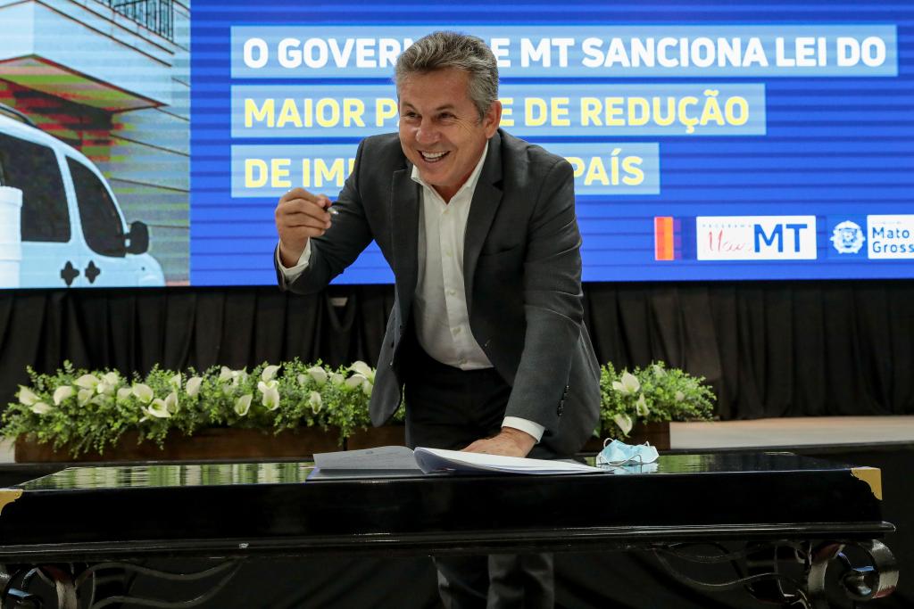 Mauro Mendes: Governo com contas em dia e pacote de investimentos    
