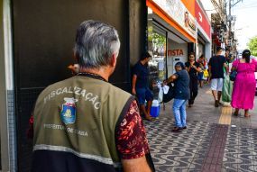 Prefeitura alerta sobre ações para retirada do comércio ambulante nas calçadas
