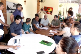 Pinheiro lança programa Prefeito no seu bairro; 10 secretarias participam