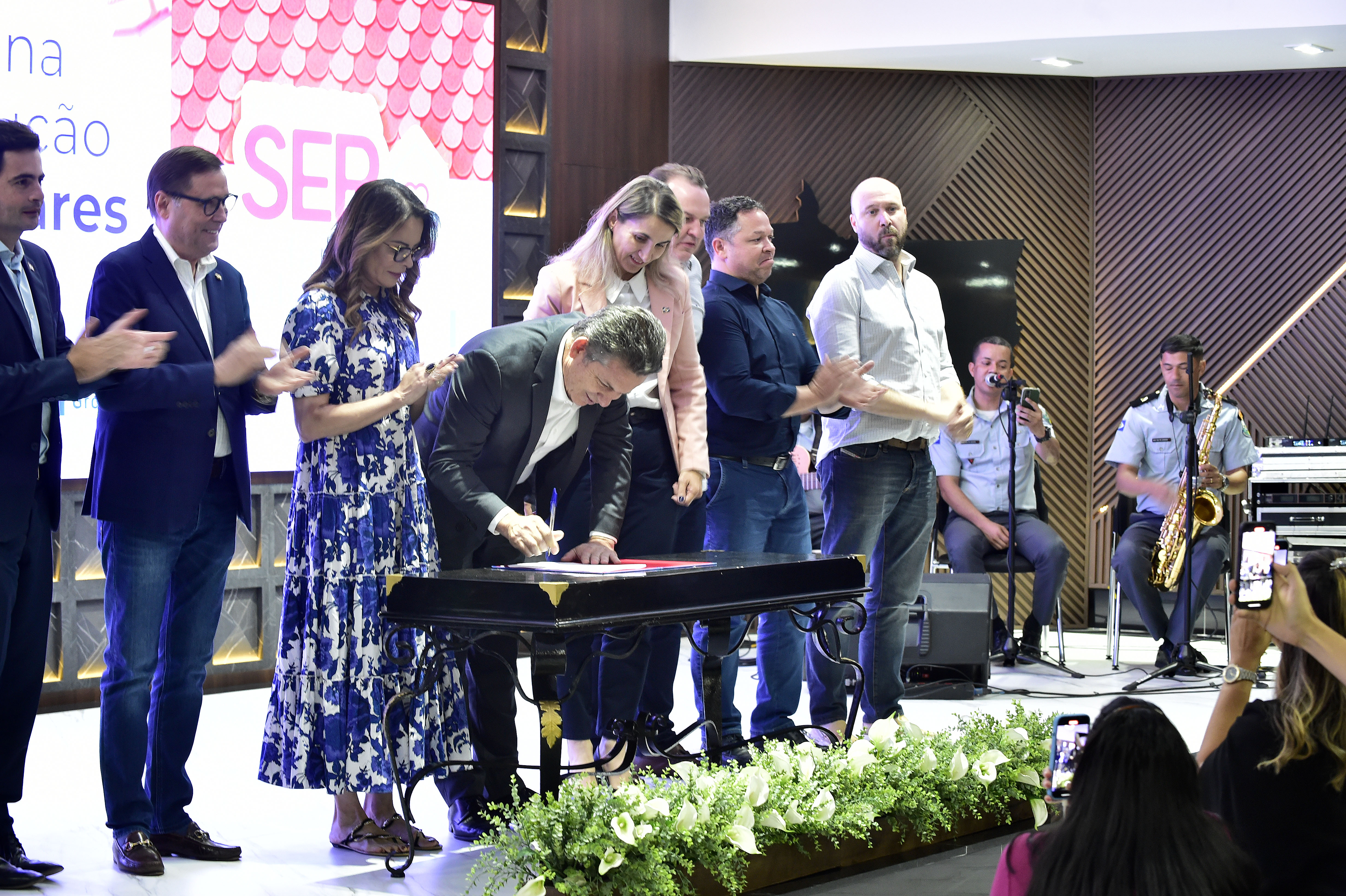 Decreto de MT regulamenta SER Família Habitação; subsídio de até R$ 20 mil