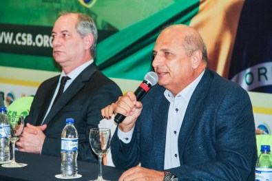 Ciro Gomes diz que PDT terá candidato ao governo e destaca Zeca como via
