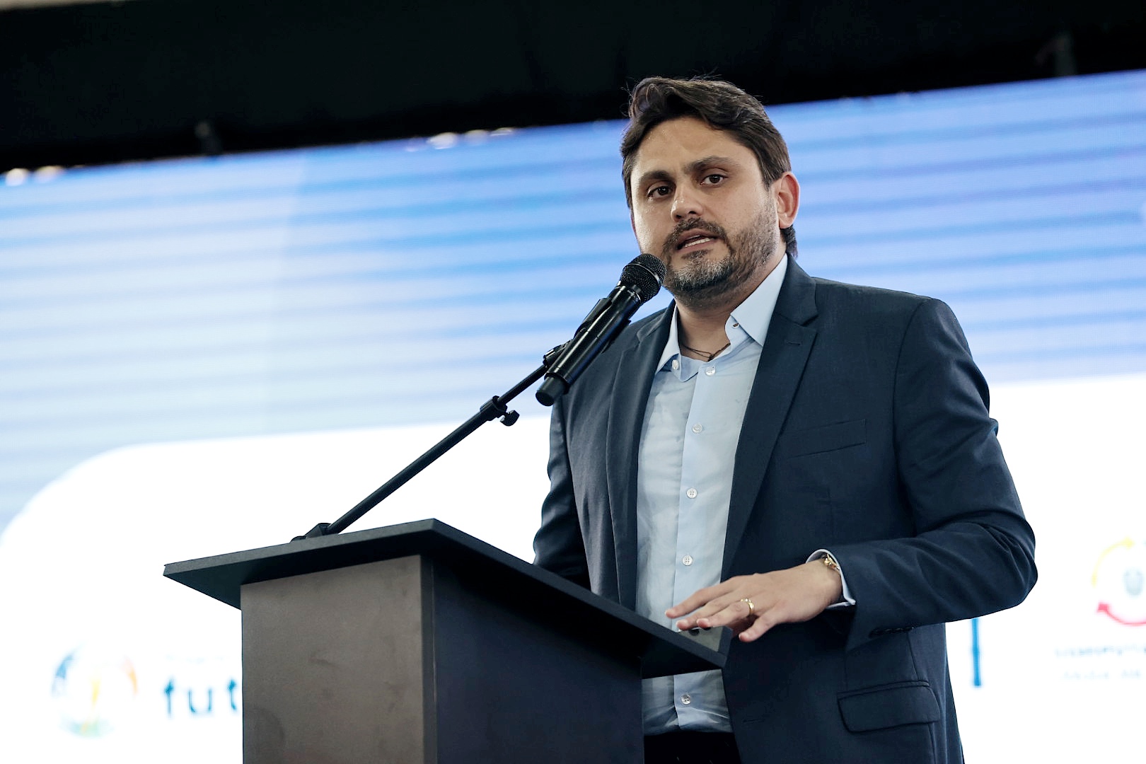 Em Cuiabá, ministro das Comunicações elogia gestão Mauro Mendes