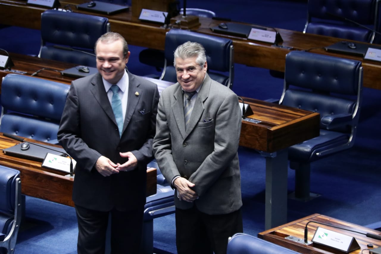 PESCUMA E HOMENAGEM