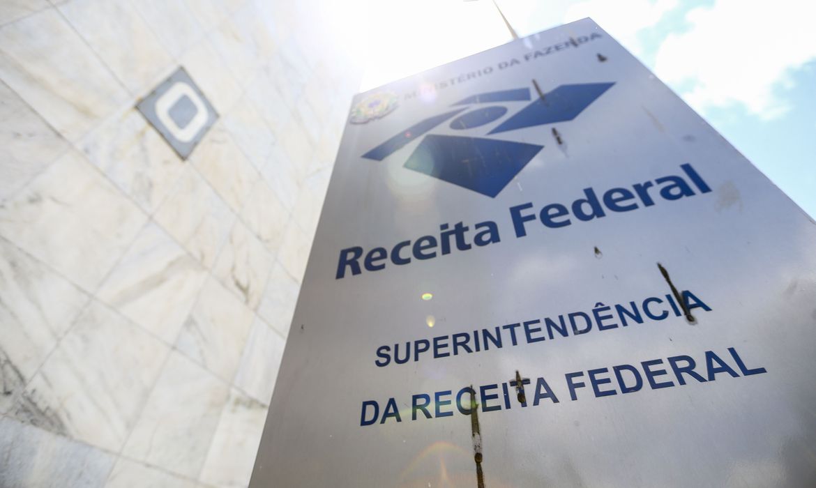 Devedores da Receita Federal já podem quitar dívidas sem multa e juros