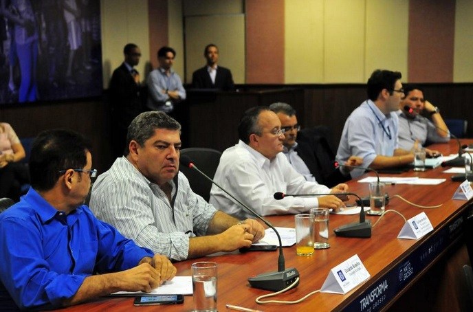 Deputados barram pedido do Governo para contratar empréstimo de R$ 800 mi