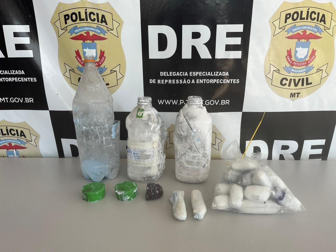 Advogado é autuado por entrar com drogas em penitenciária