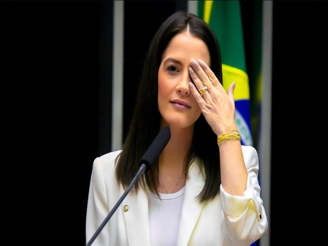 Luto na política: morre deputada federal Amália Barros 