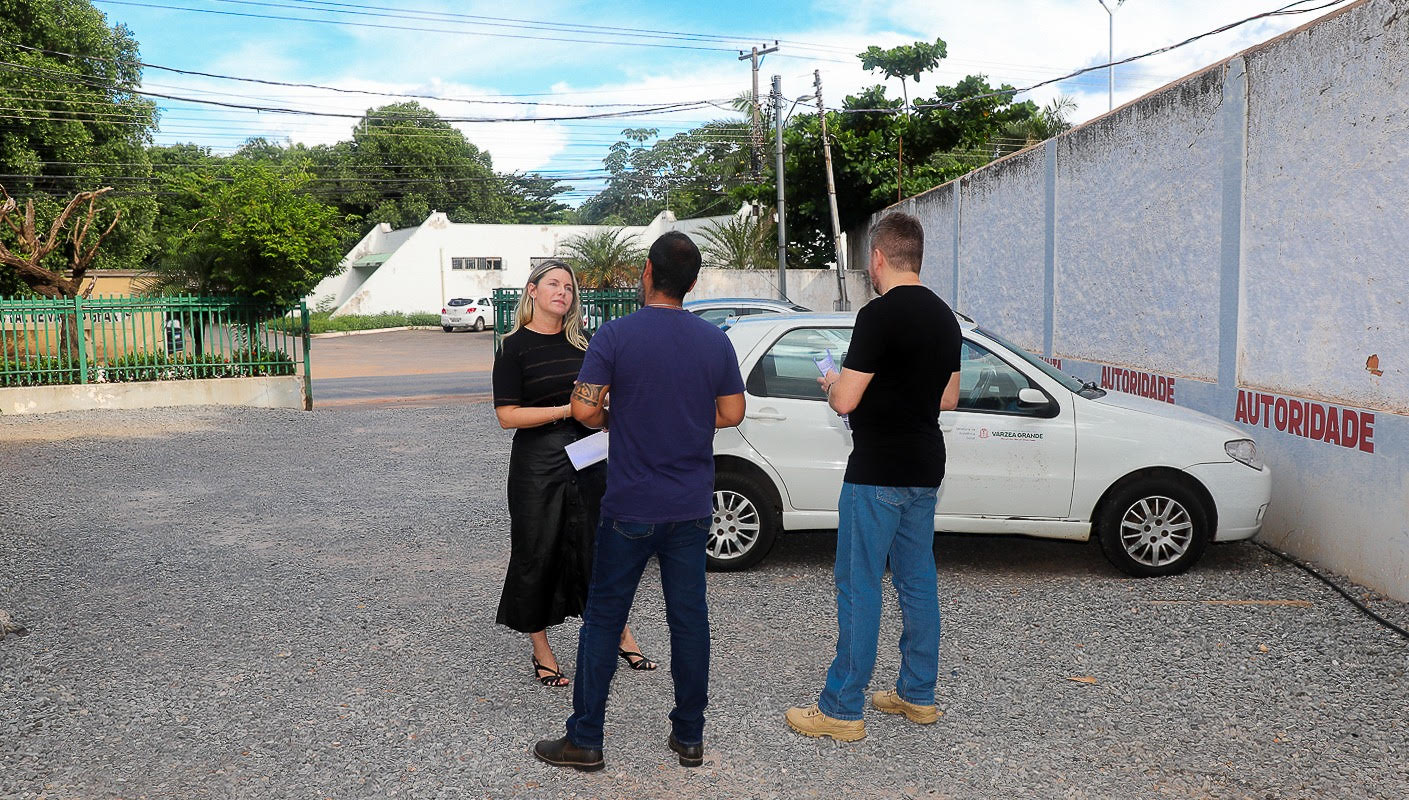 PC vistoria Secretaria de Assistência Social de Várzea Grande