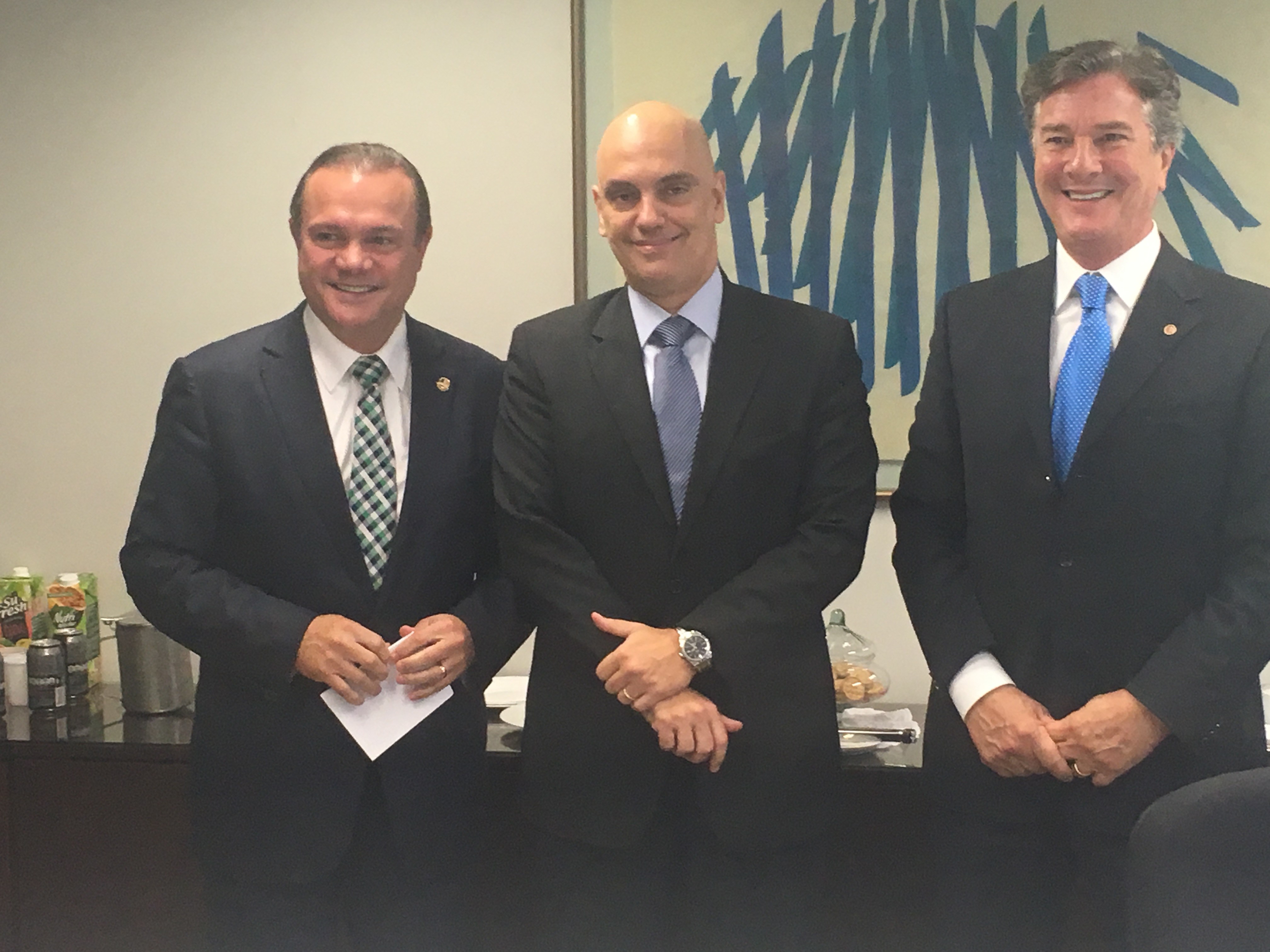 No Senado, Alexandre de Moraes promete aperfeiçoar a segurança jurídica