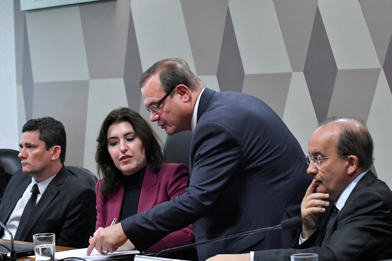 Wellington alerta sobre caos e cobra de Moro medidas contra nova greve de caminhoneiros