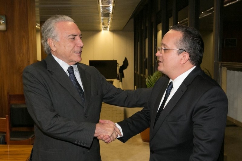 Presidente Temer se reúne com Taques e outros 7 governadores