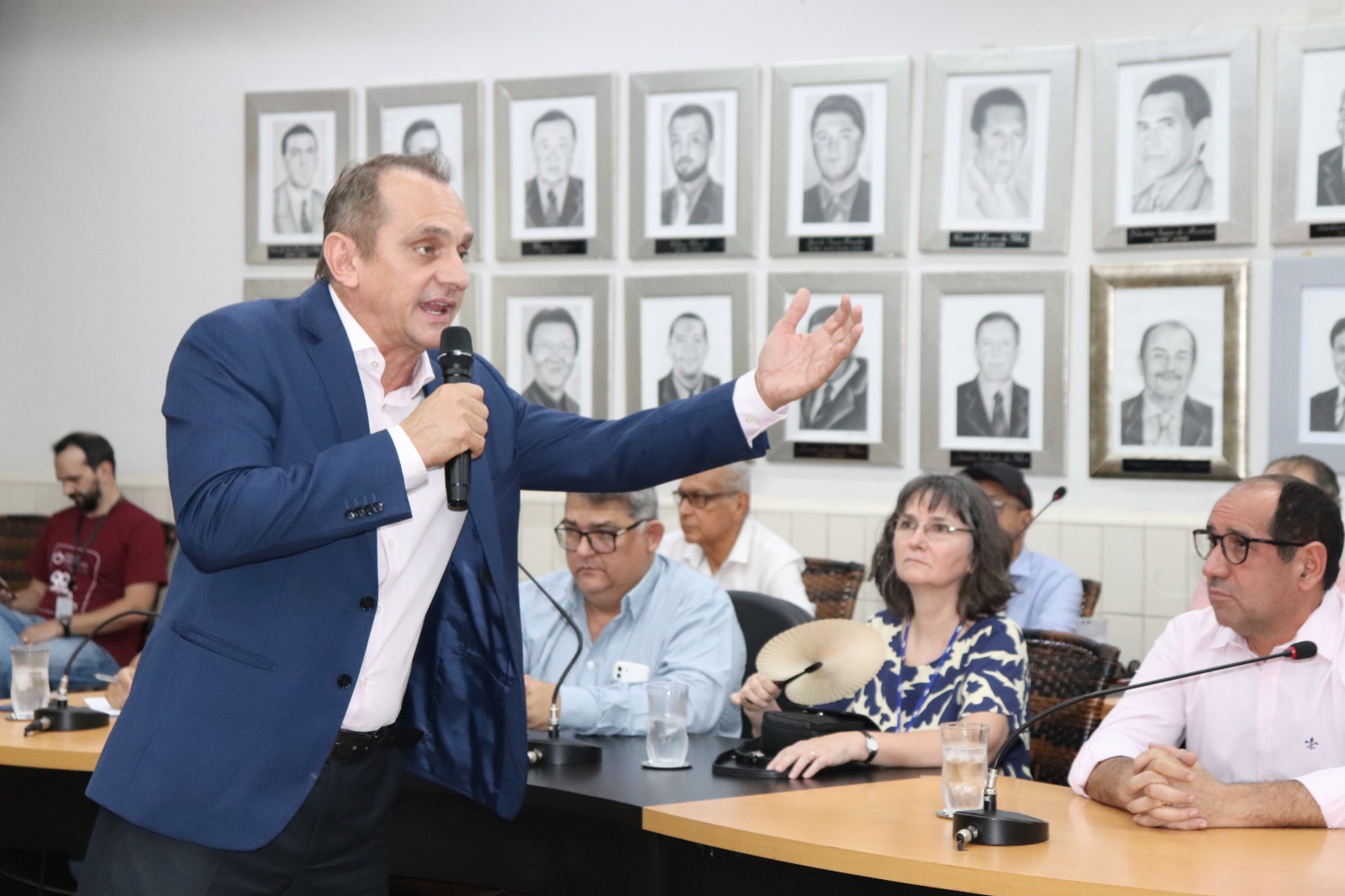 Cáceres discute programa Bid Pantanal em audiência pública