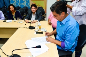 Prefeito anuncia R$ 50 mi para investimento em pacote de obras na infraestrutura