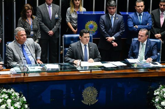 Davi Alcolumbre é eleito novo presidente do Senado Federal