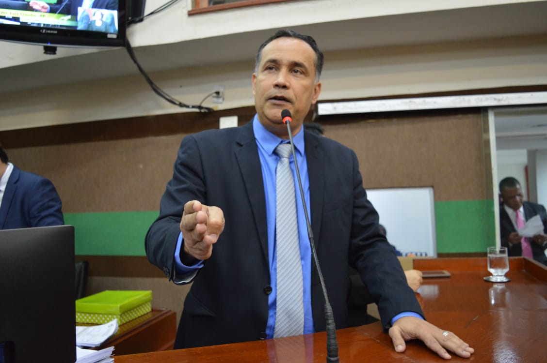 Câmara cria CPI para investigar supostas obras "fantasmas" de escolas em 2016
