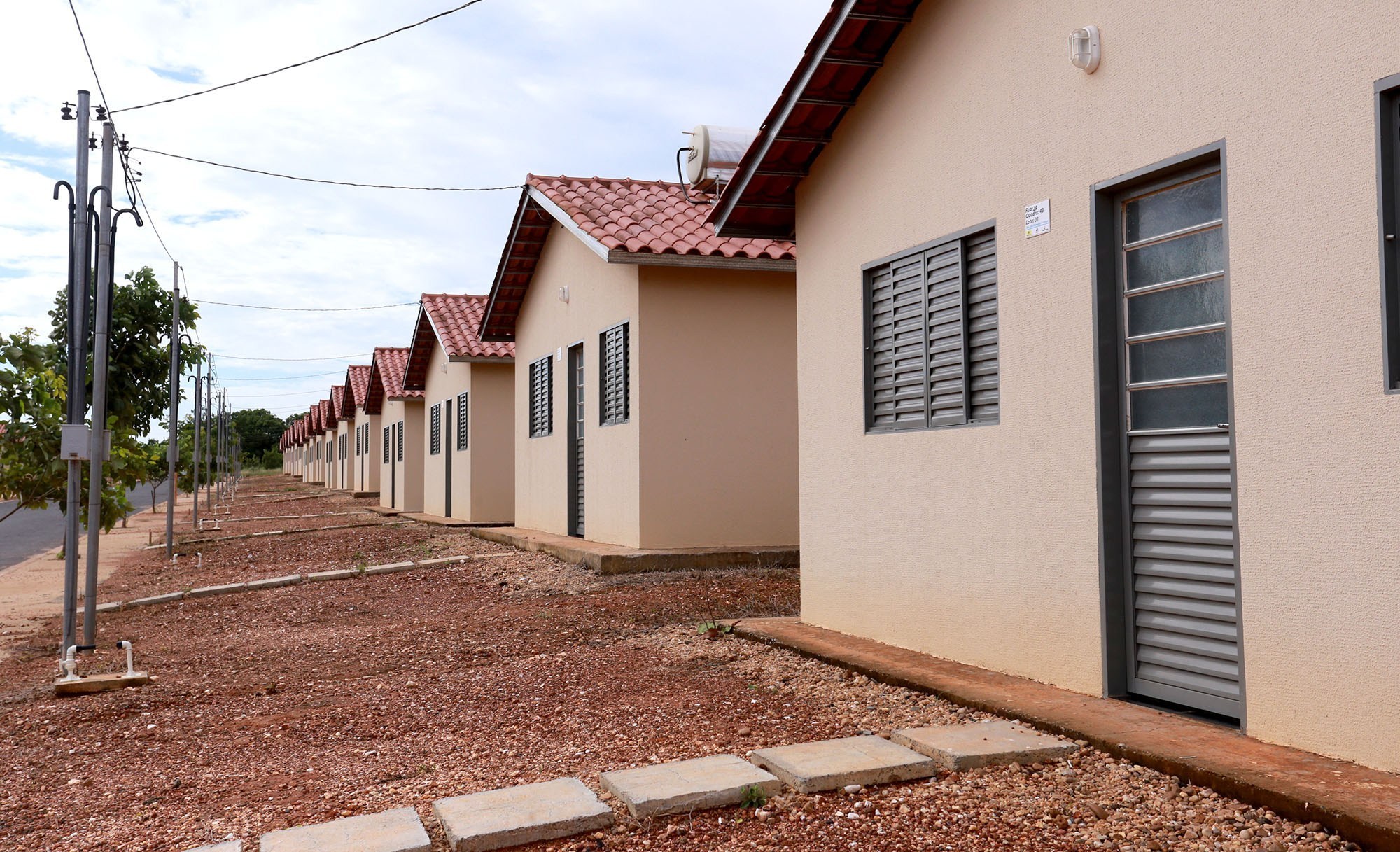 Ser Família Habitação: 6 municípios iniciam construção de casas 
