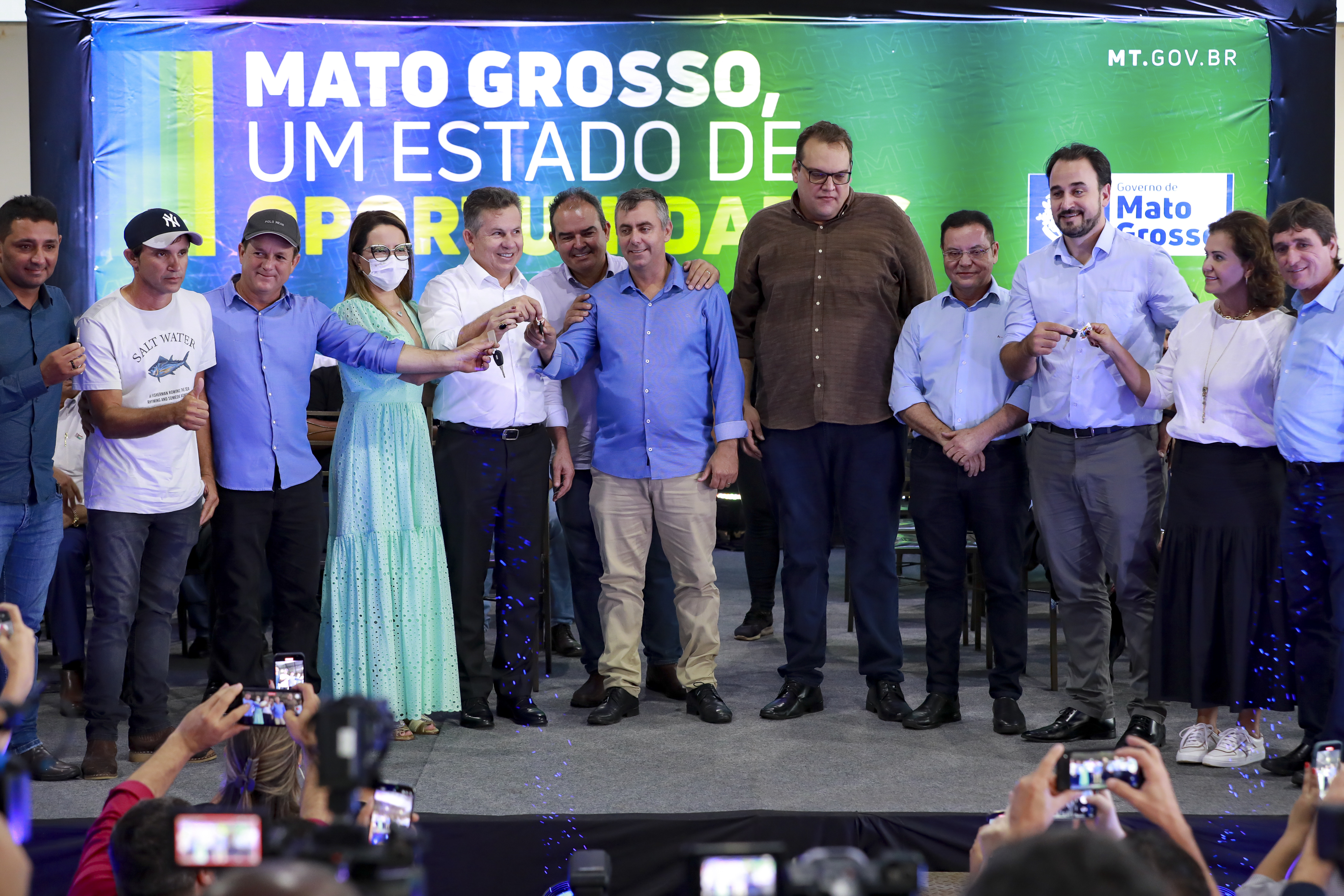 Governo entrega mais de R$ 18 mi em investimentos à agricultura familiar