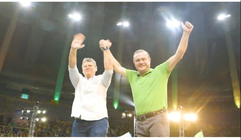 Aliado de Jair Bolsonaro, senador Wellington Fagundes é reeleito 