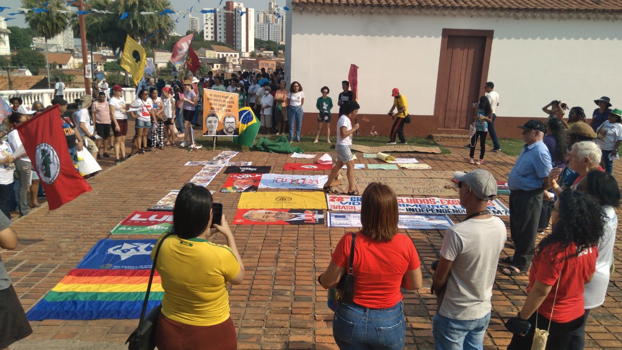 Entidades de fiéis e religiosos católicos manifestam voto em Lula em MT
