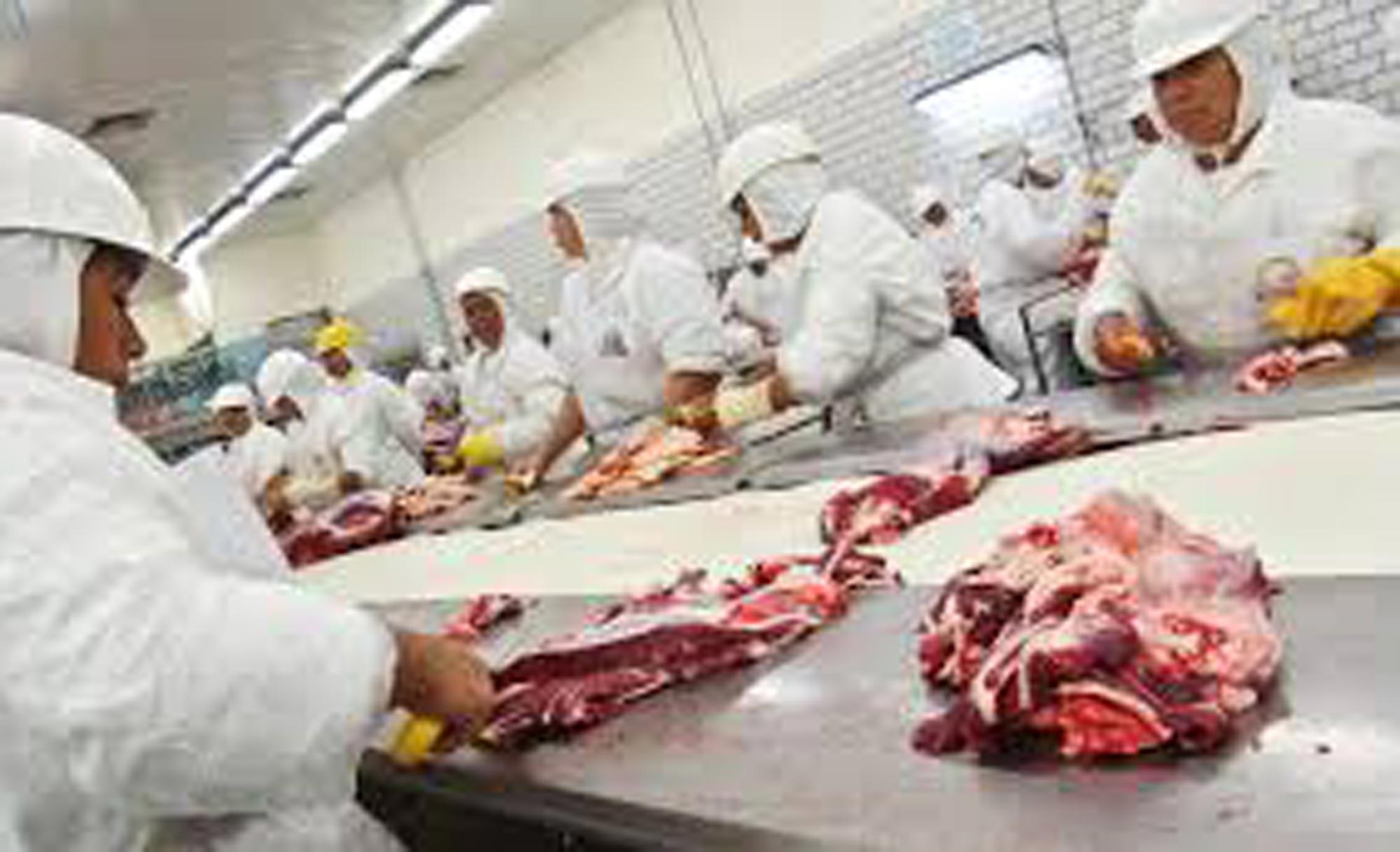 Operação busca coibir venda clandestina de carne em Mato Grosso