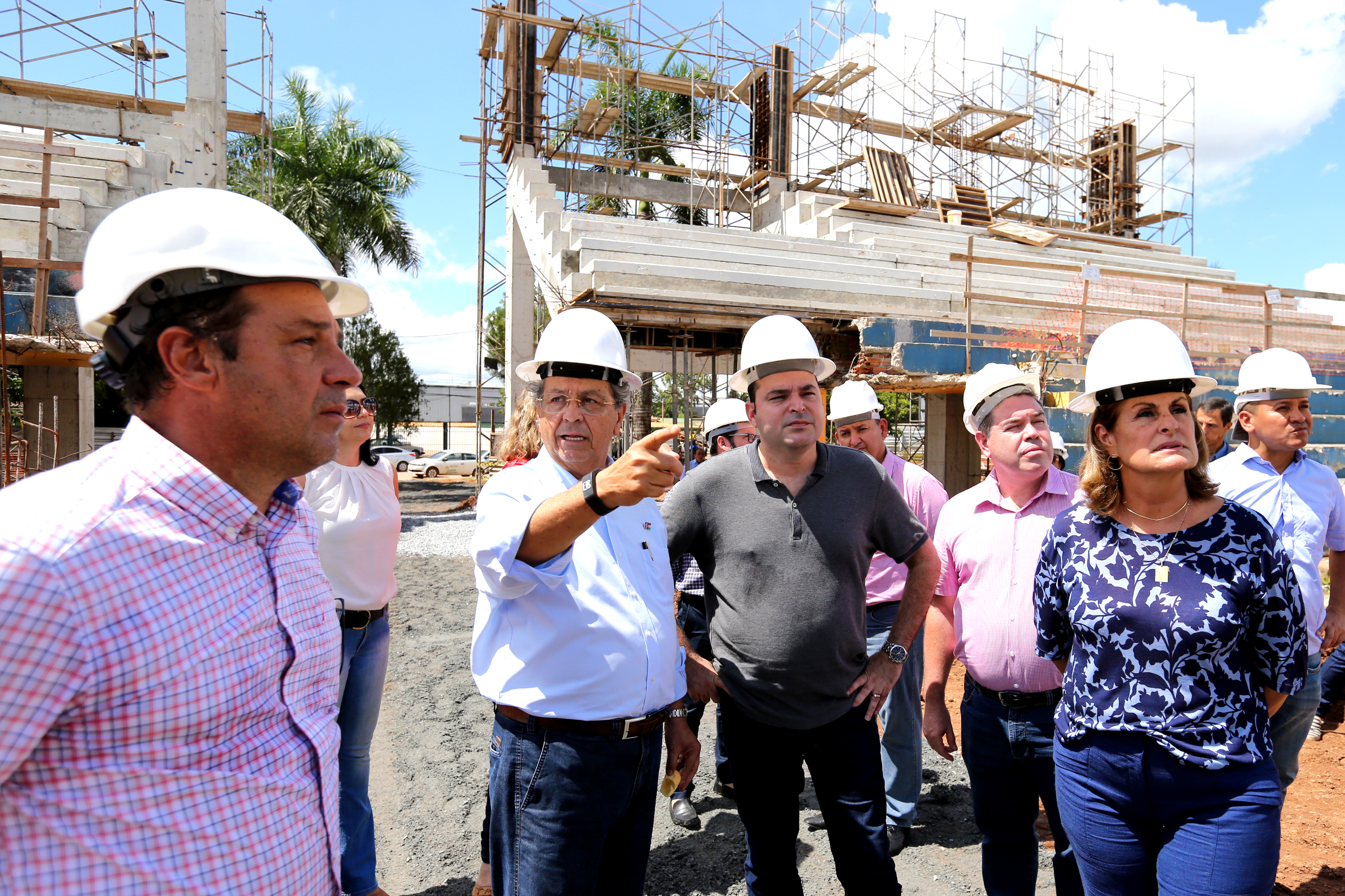 Lucimar lança obras em parceria com Estado; educação ampliada