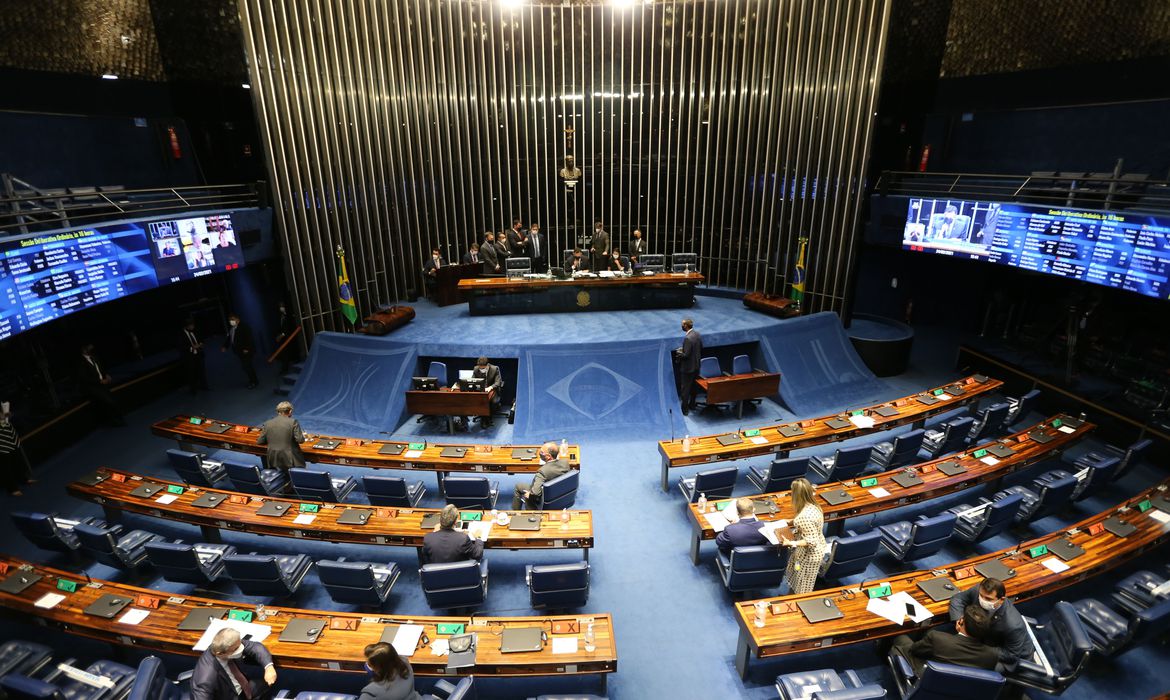 Senado aprova PEC que proíbe extinção de tribunais de contas