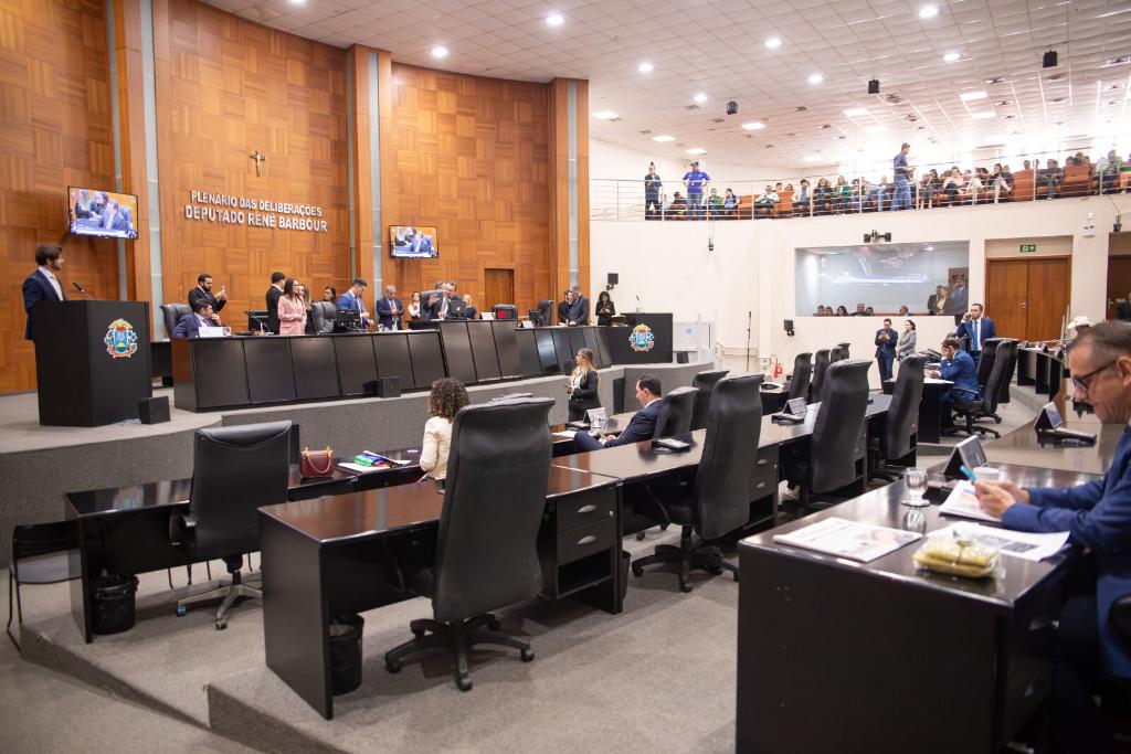 Aprovado em primeira na AL projeto do Governo que congela Fethab