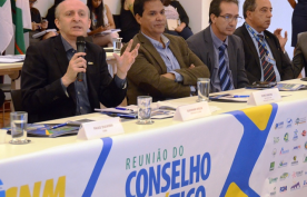 Em Brasília, prefeitos prometem pressionar pela votação de projetos no Congresso 