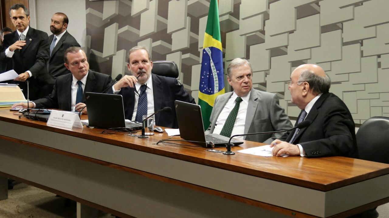 FEX passa na CAE e bancada concentra esforços para votação em Plenário