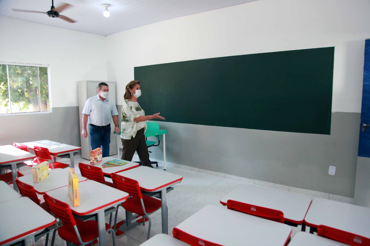 Prefeitura de VG entrega asfalto e escola no Distrito Limpo Grande