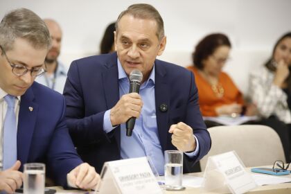 Escândalo dos consignados: deputado cita capitalismo selvagem e quer apuração 