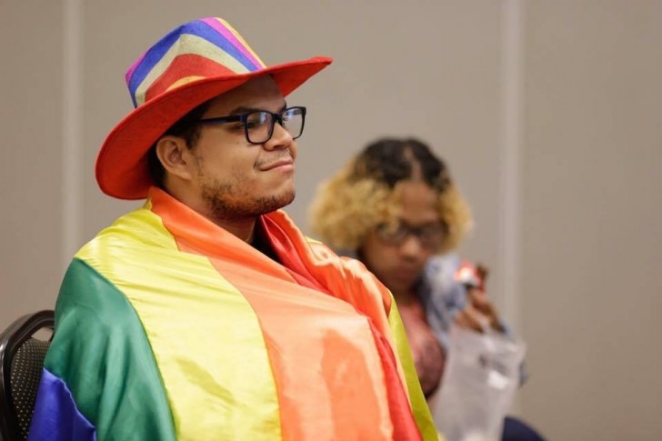Presidente do Movimento Livre Mente, em CuiabÃ¡, Gabriel Henrique Figueiredo estÃ¡ hÃ¡ seis anos nas causas LGBT. Foto: Hipernoticias