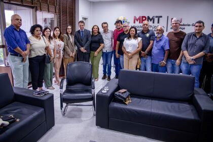 Deputados da ALMT debatem RGA e recomposição de 20%