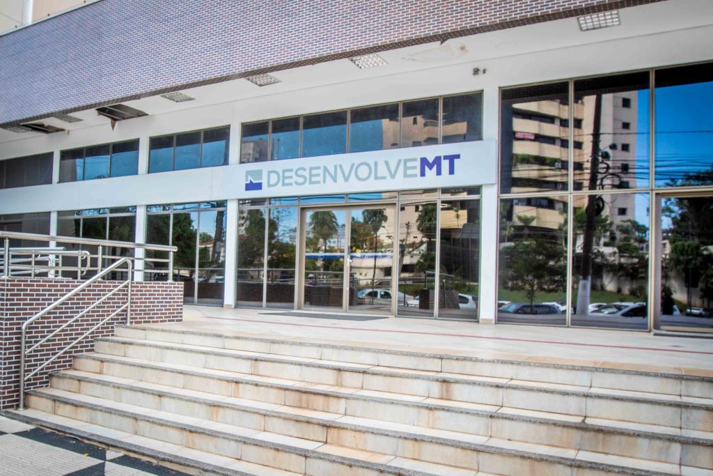 Na lista de revisão do Governo, Desenvolve-MT propõe redução de custos