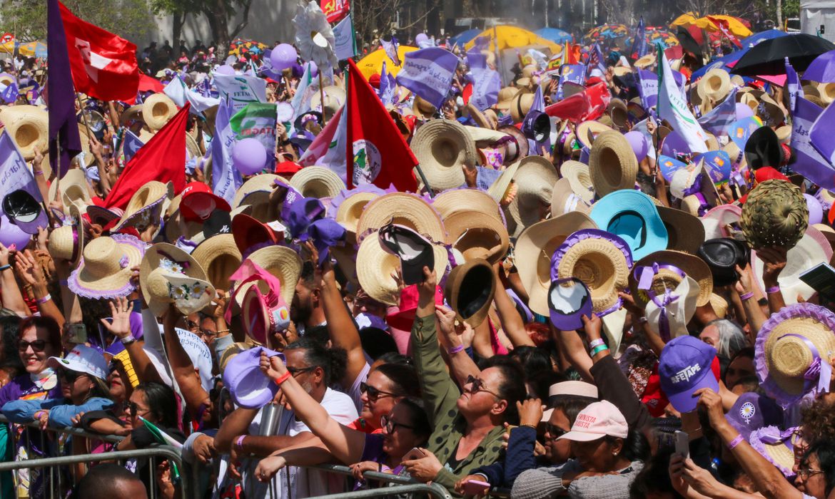 Com Lula e Janja, Marcha das Margaridas reúne multidão de trabalhadores 